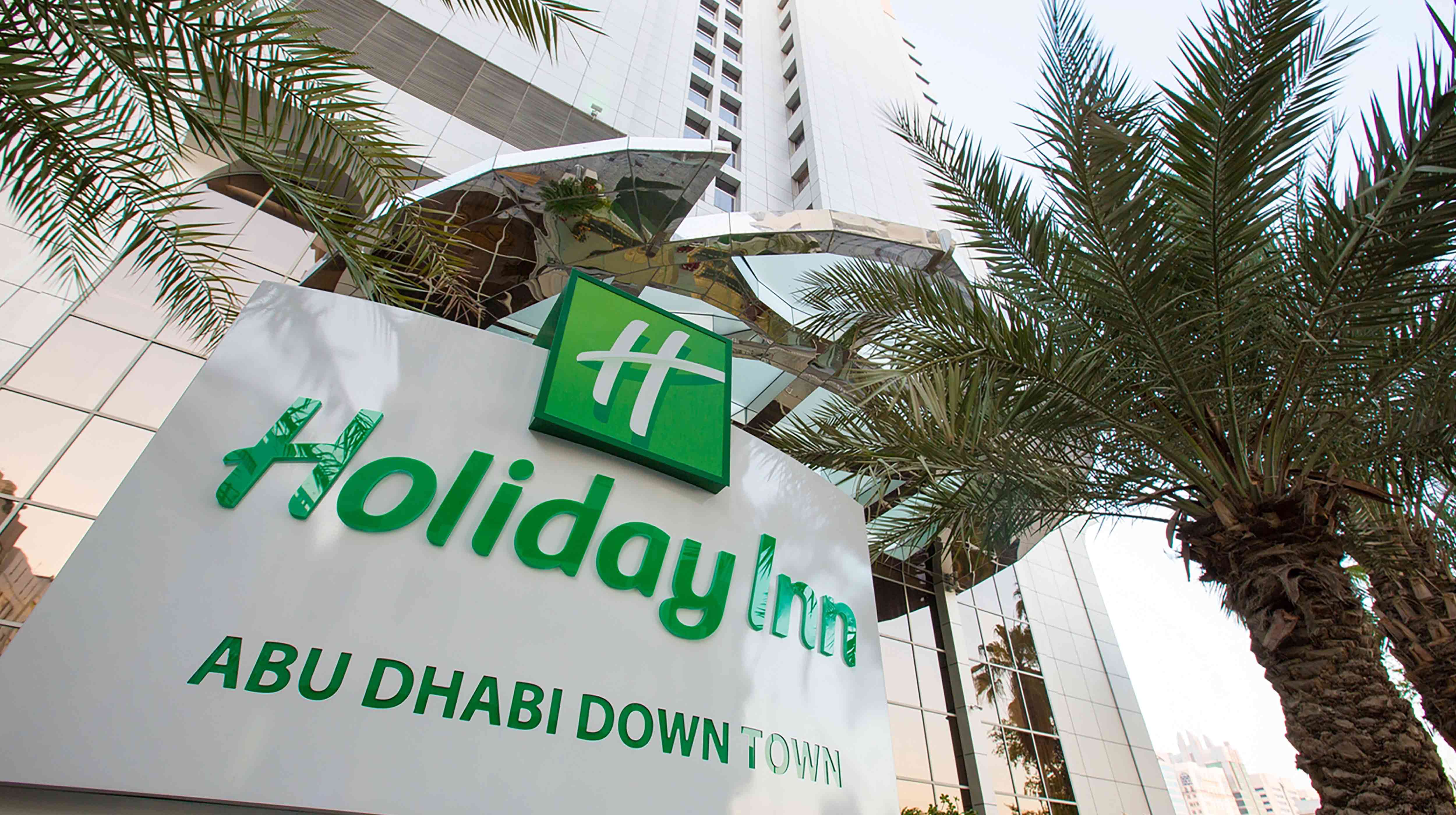 Holiday Inn Abu Dhabi Downtown 